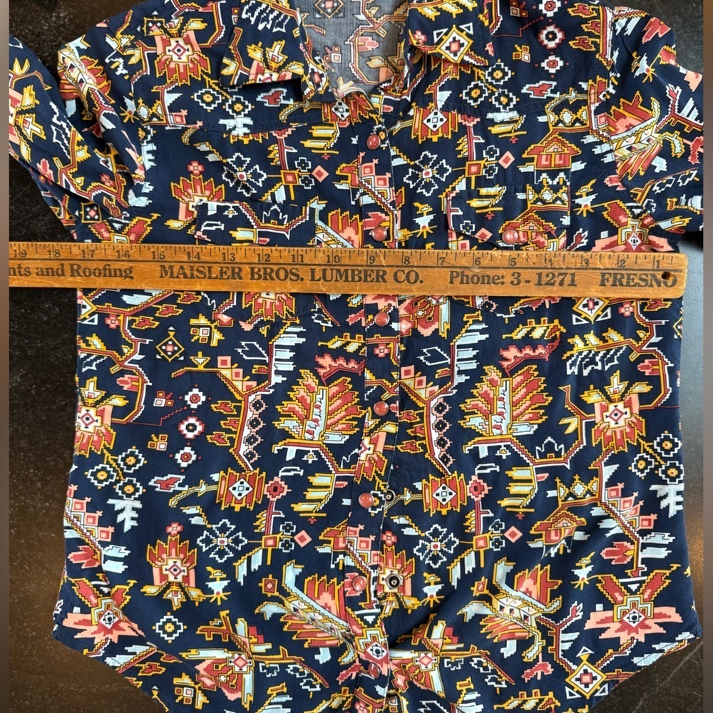 Cruel Denim XS Women’s or Girl’s Navy Geometric Button Down Western Shirt - Picture 6 of 8